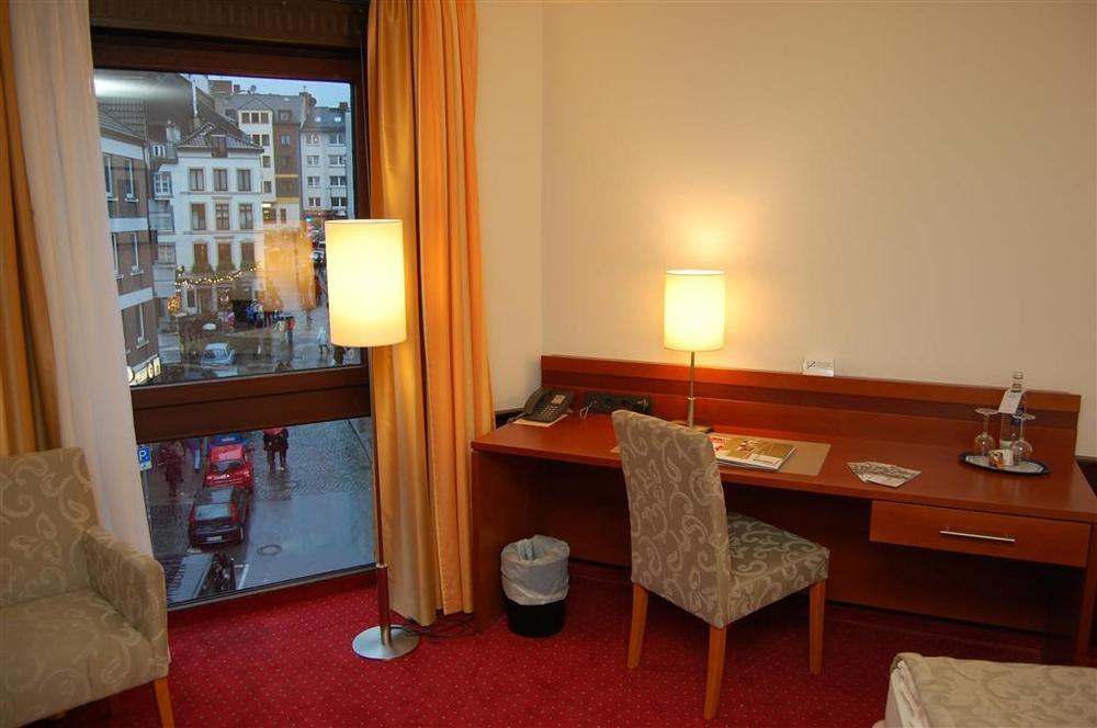 Aquis Grana City Hotel Aachen Room photo